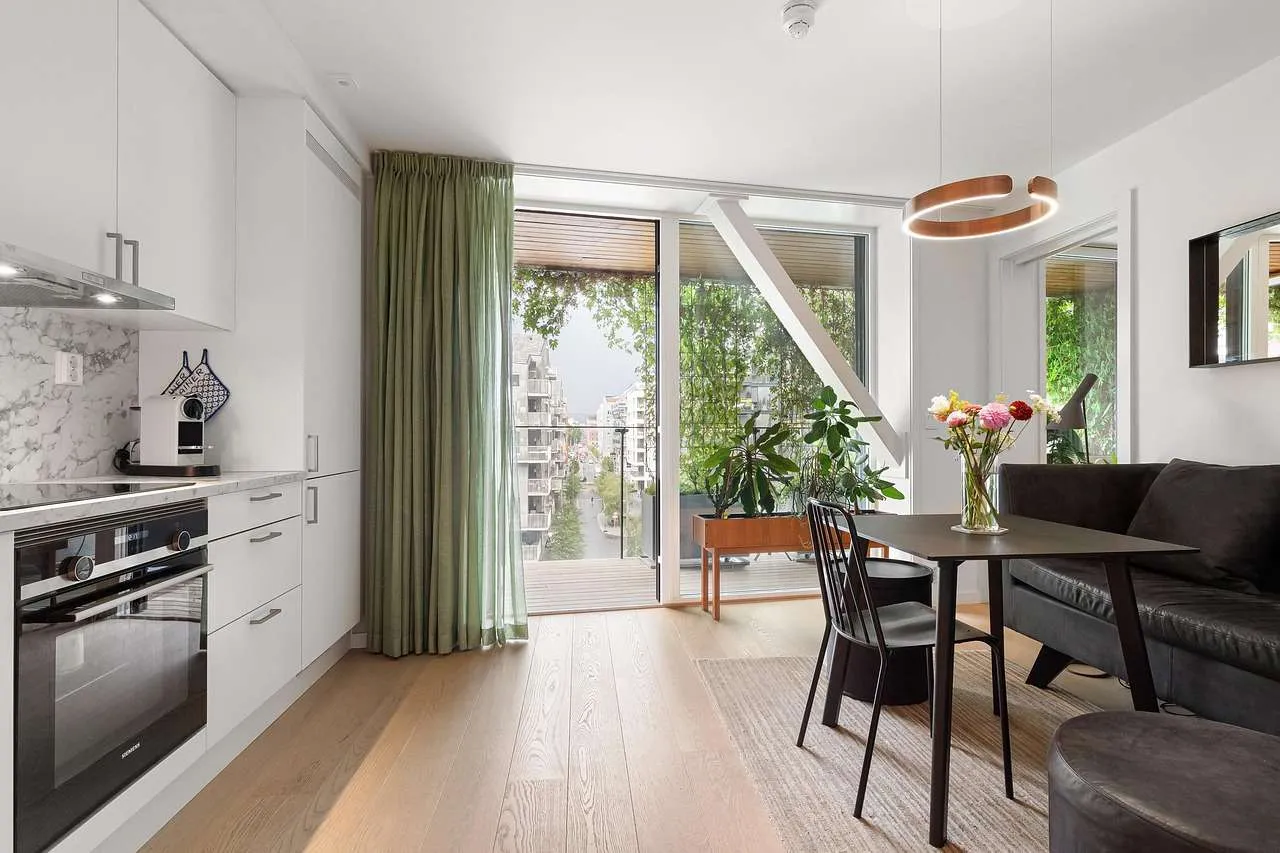 Home Window Repair: Expert Tips for Safe Fixes